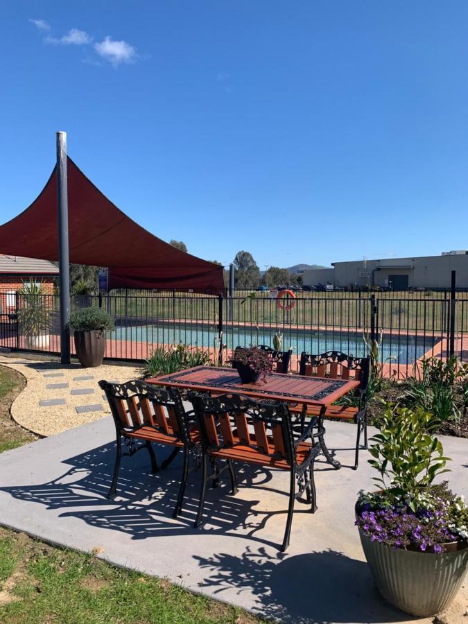 Blazing Stump Motel & Suites Wodonga Eksteriør billede